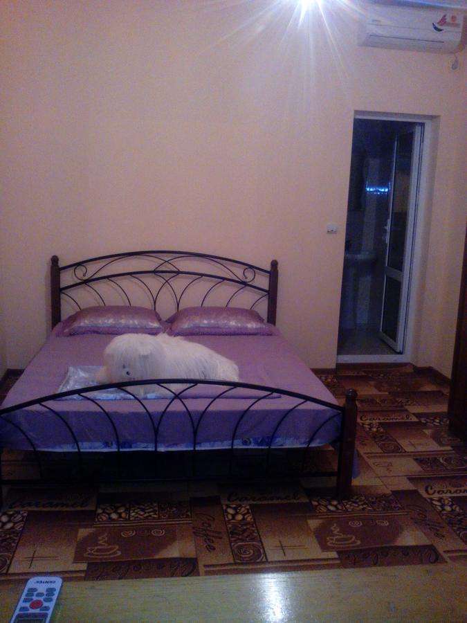 Guesthouse U Moti New Athos Buitenkant foto