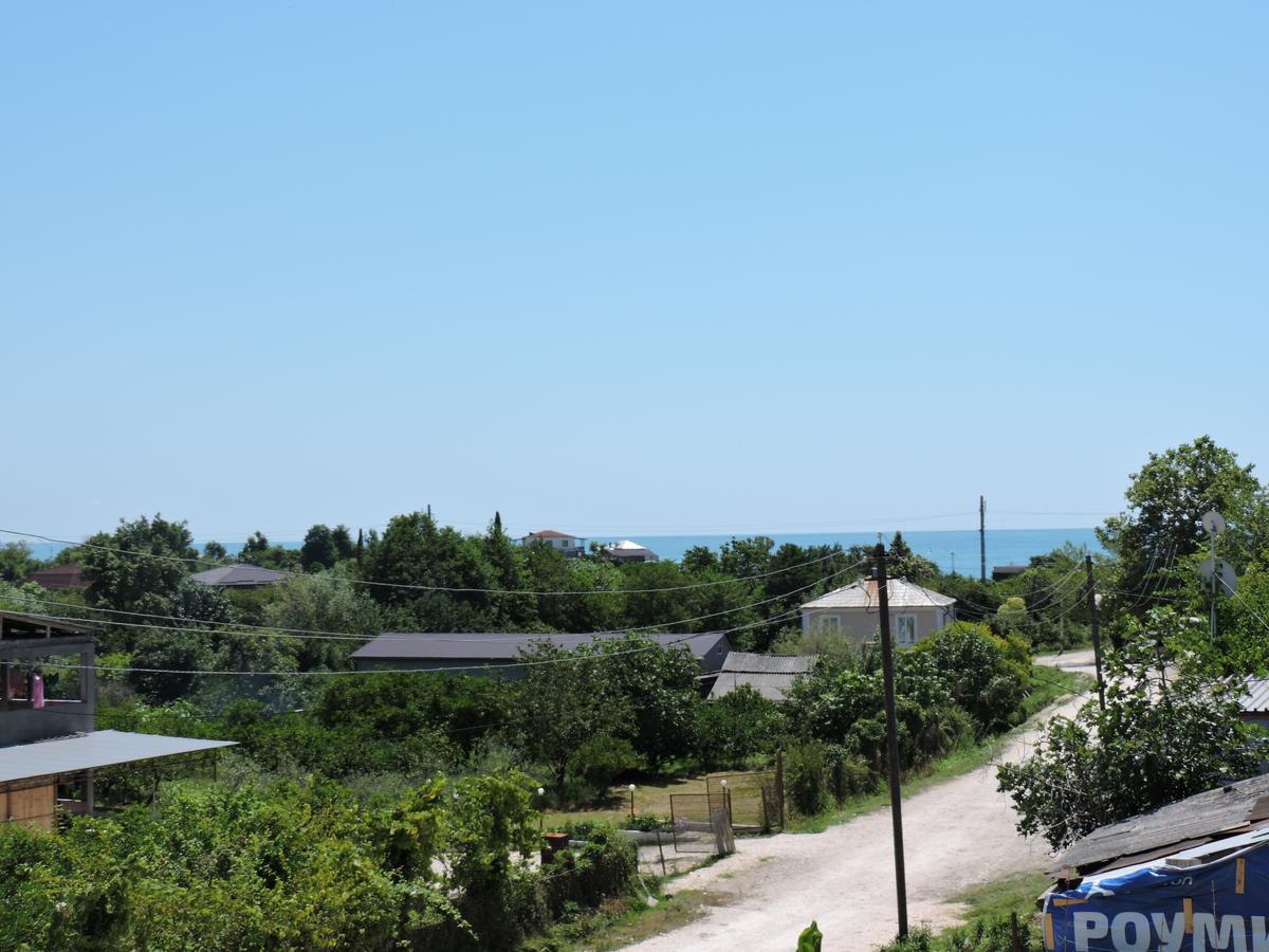 Guesthouse U Moti New Athos Buitenkant foto