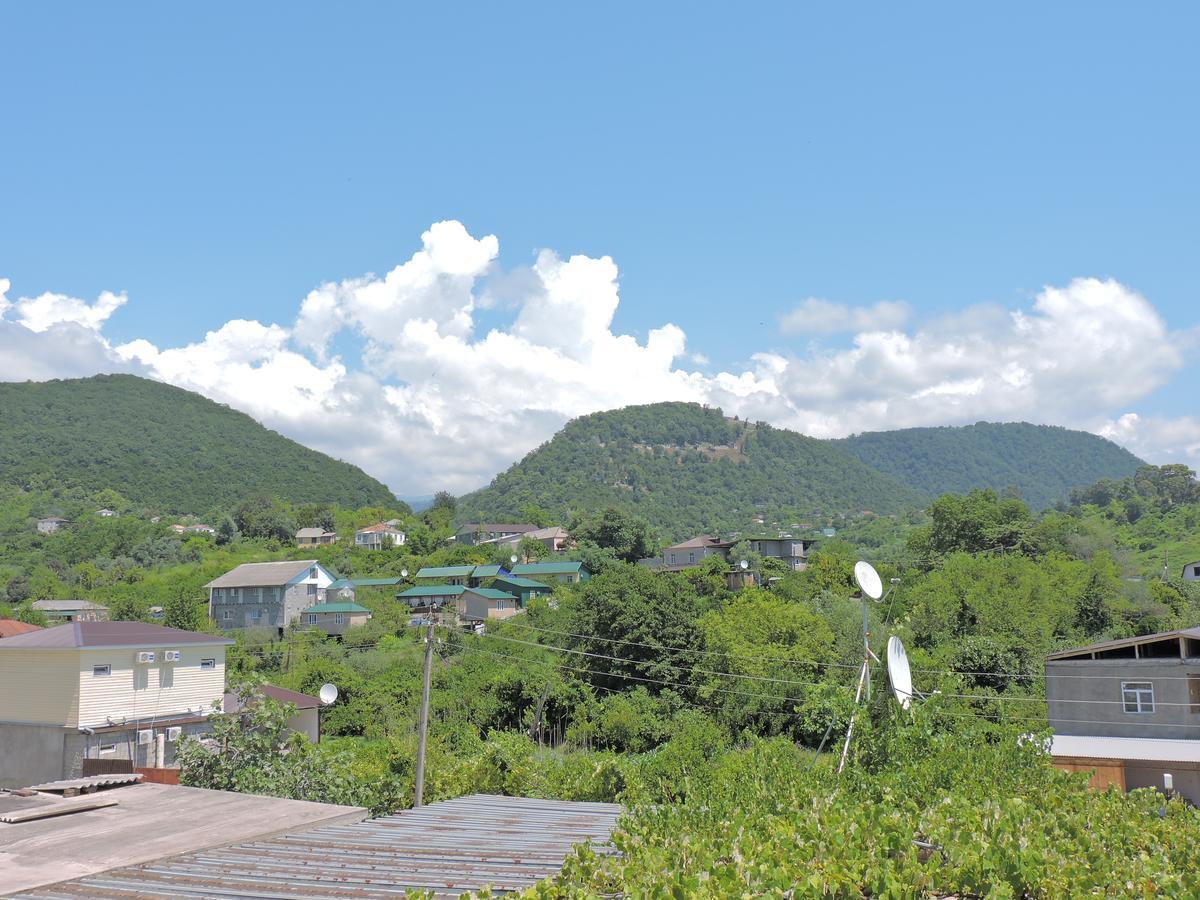 Guesthouse U Moti New Athos Buitenkant foto
