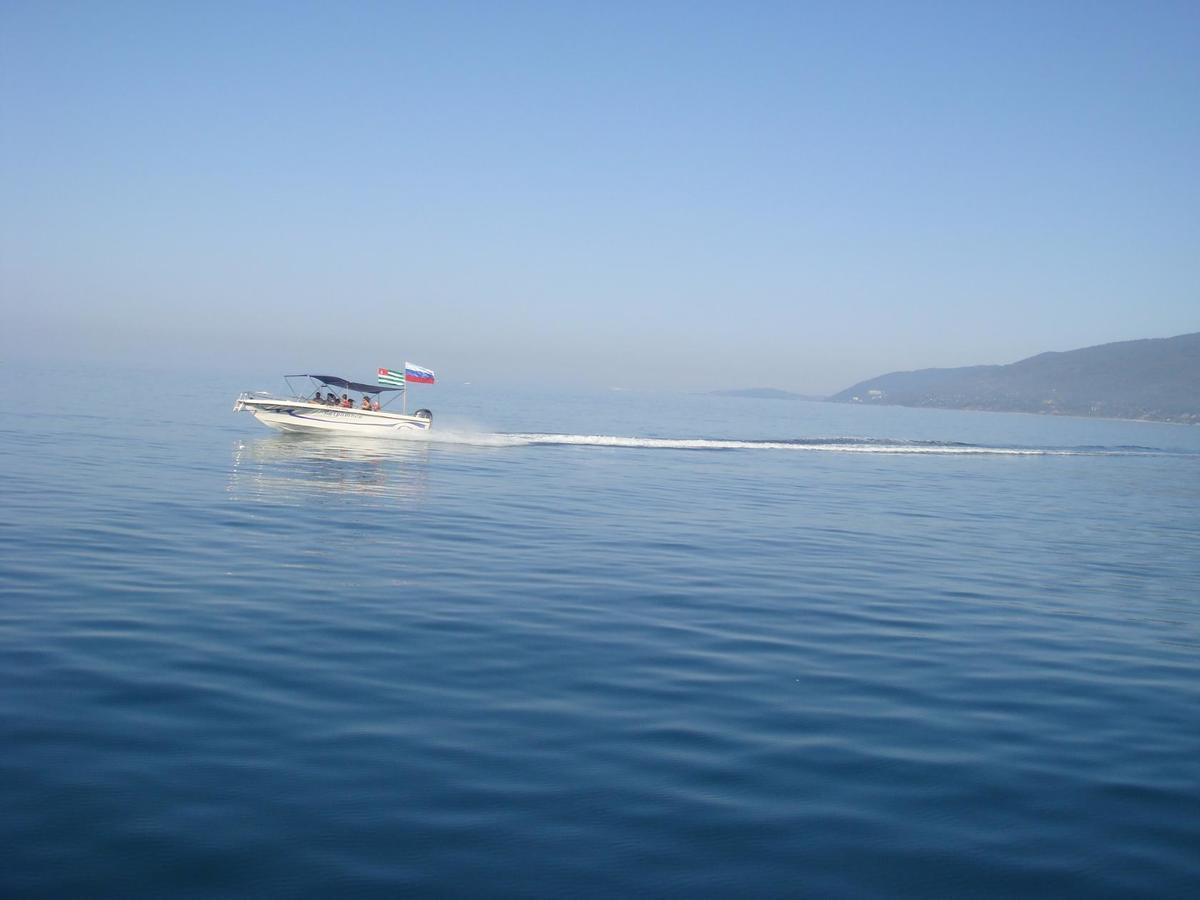 Guesthouse U Moti New Athos Buitenkant foto